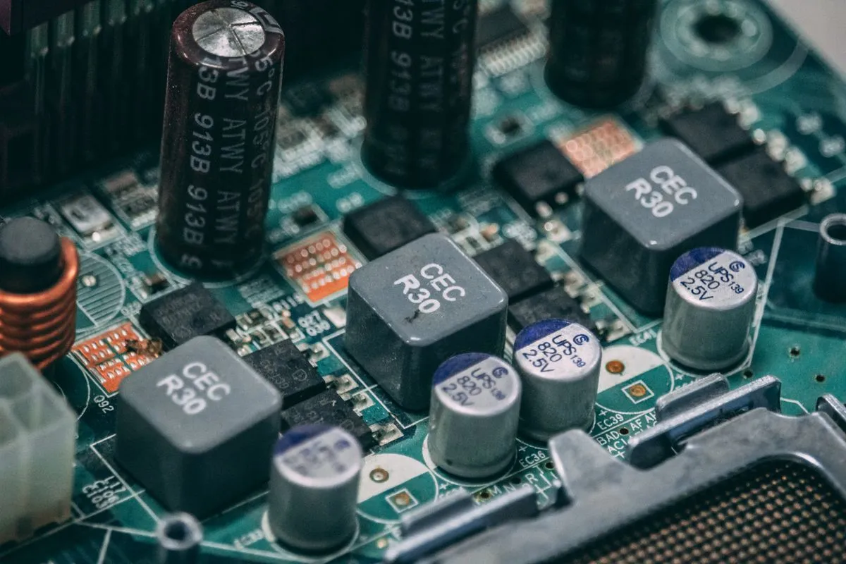 Electrolytic Capacitors